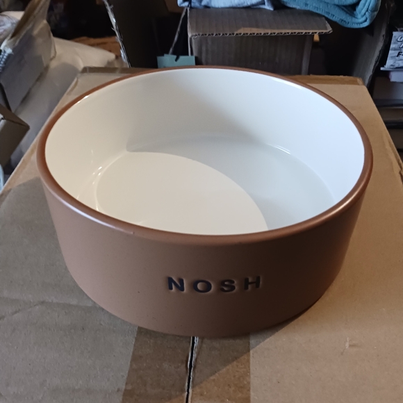 Dog Bowl Food or Water Brown Stoneware 4 Cup "NOSH" Sturdy Boots & Barkley - Picture 6 of 7